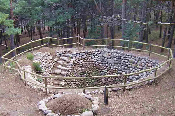 Centro de interpretación Casa de la Nieve de Moncalvillo