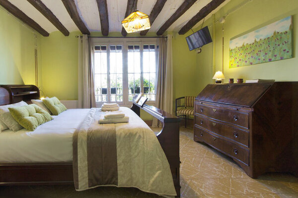 H4 Antonios de Trueba